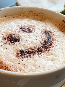 Kaffeetasse mit Schaumsmiley