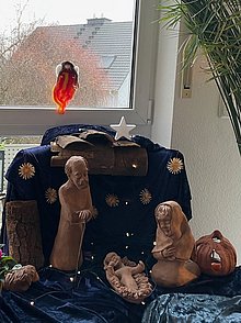 Krippe mit der heiligen Familie