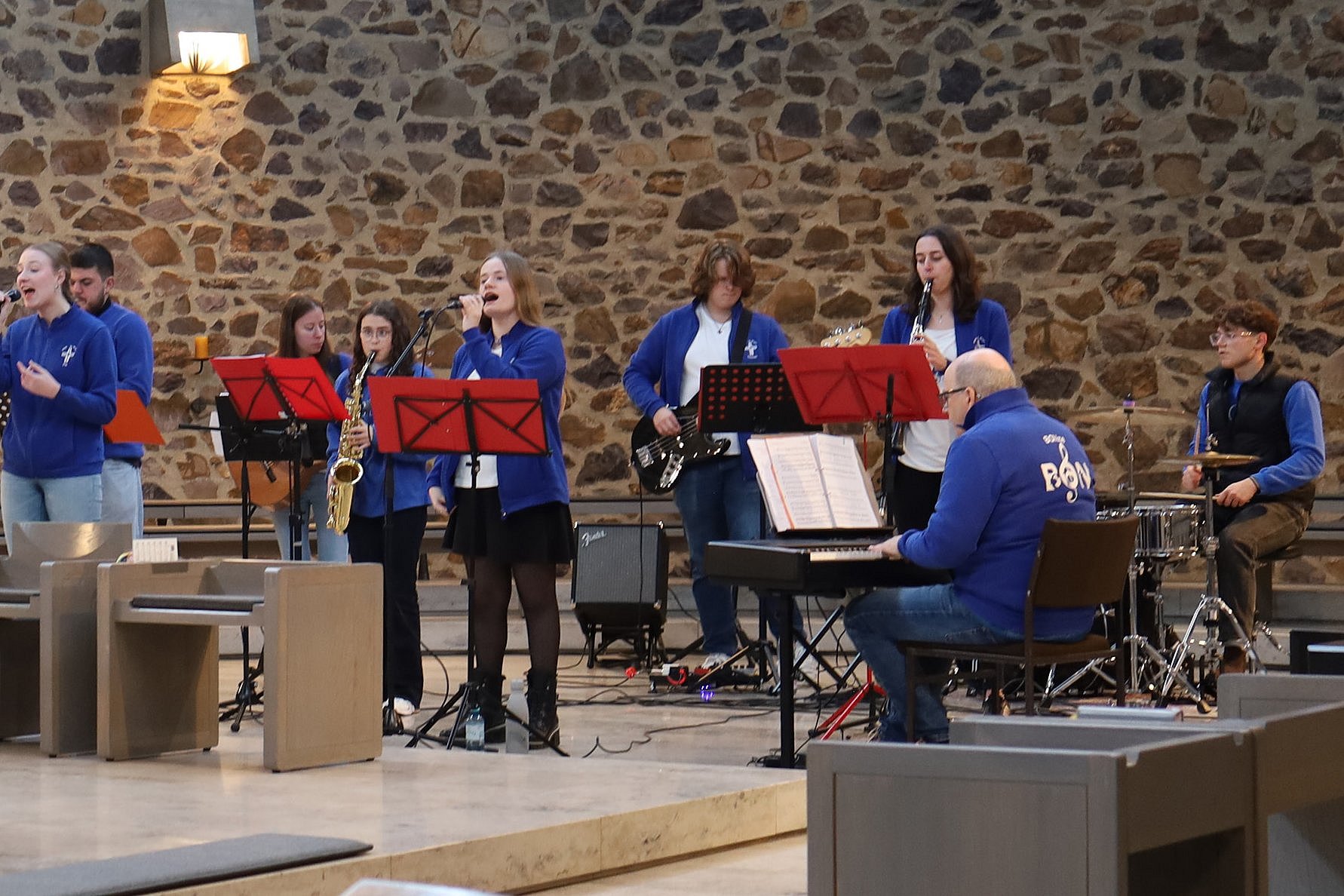 Die Jugendband Bon aus der Pfarrei St. Birgid Wiesbaden