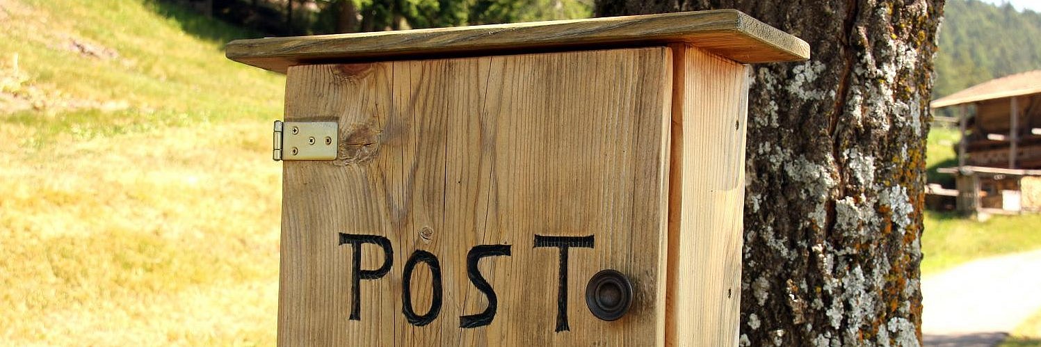 Briefkasten aus Holz