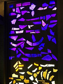 Mammonfenster in der Bußkapelle / Pfarrkirche St. Josef, Algund