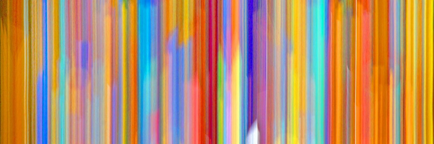 Bunte aneinander gereihte Striche als Grafik
