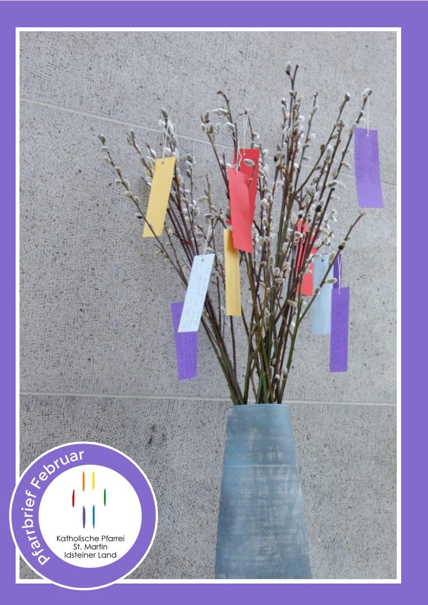 Weidenkätzchenzweige behangen mit Fastenwünsche